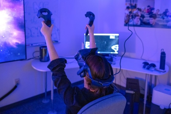 A Cornell student takes a trip through space in Anderson’s “To The Moon” virtual reality experience
